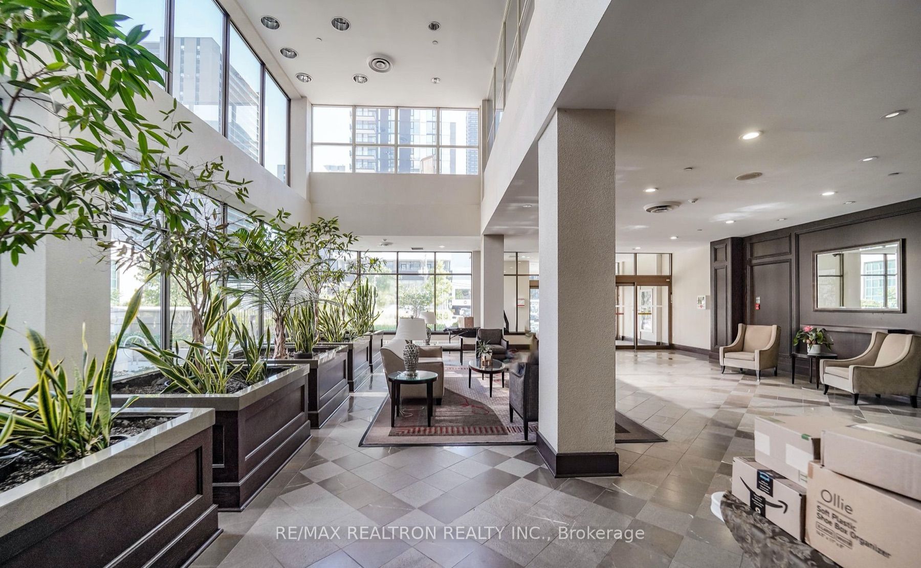 30 Greenfield Ave, #1211