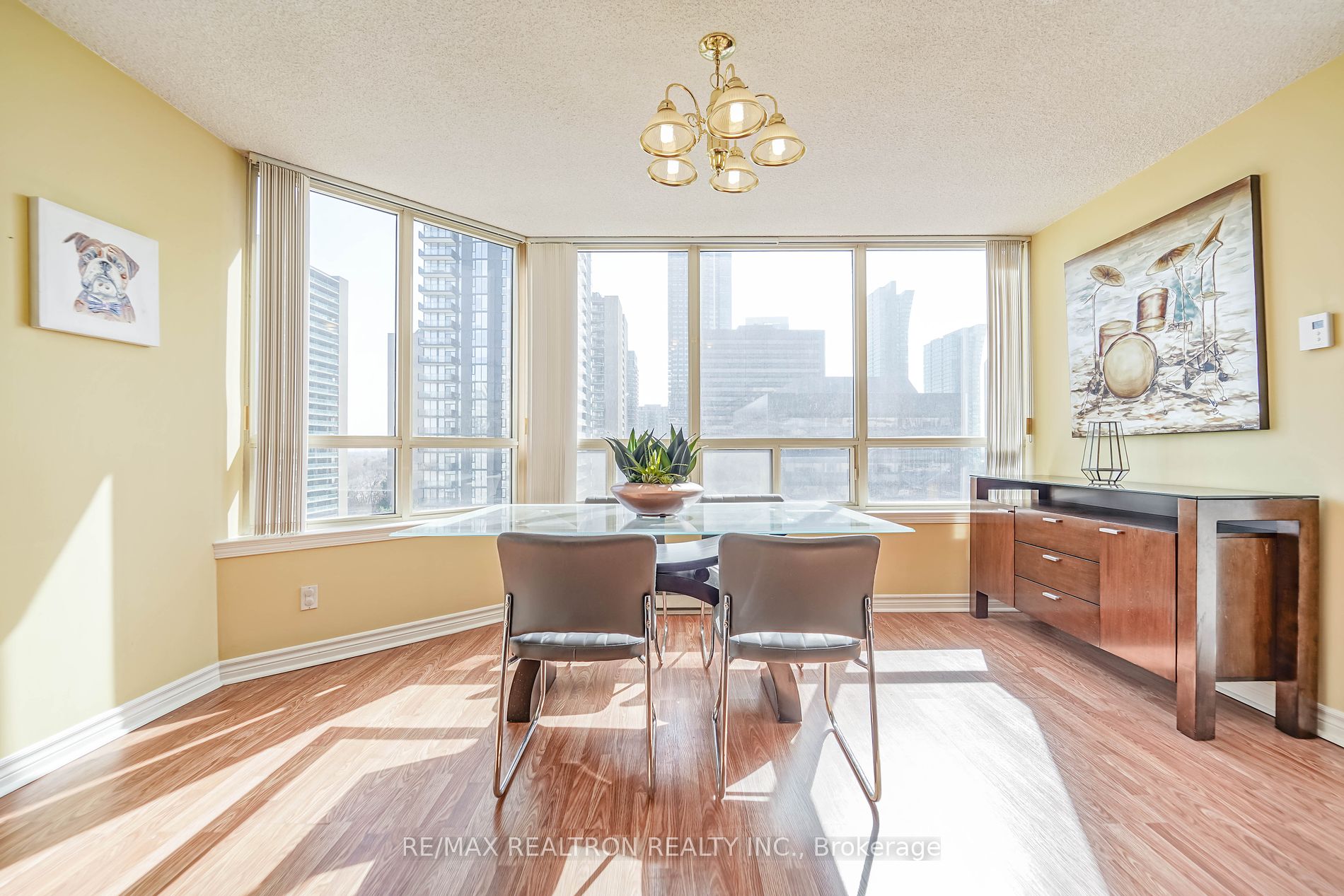 30 Greenfield Ave, #1211