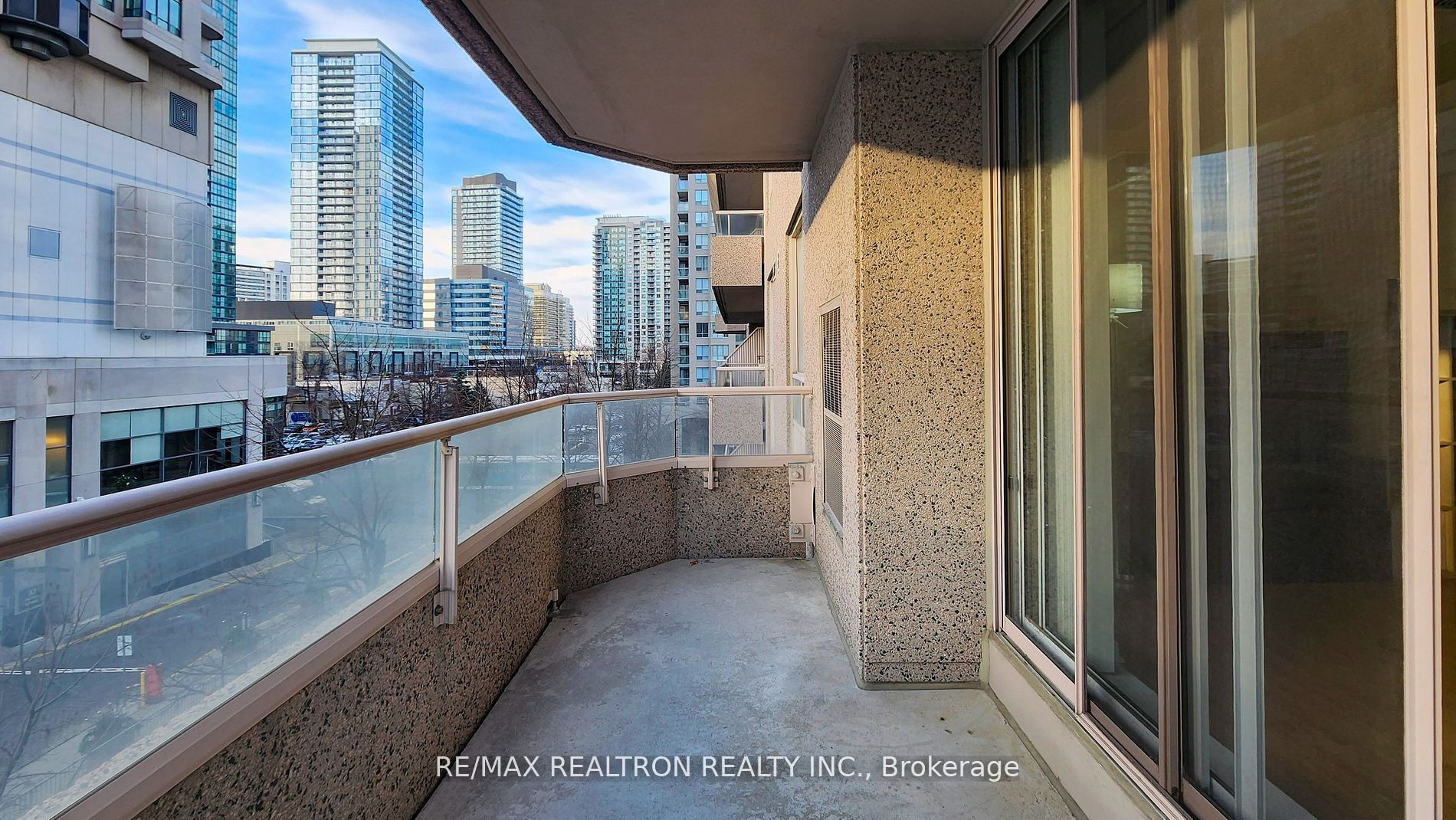 35 Empress Avenue, #507