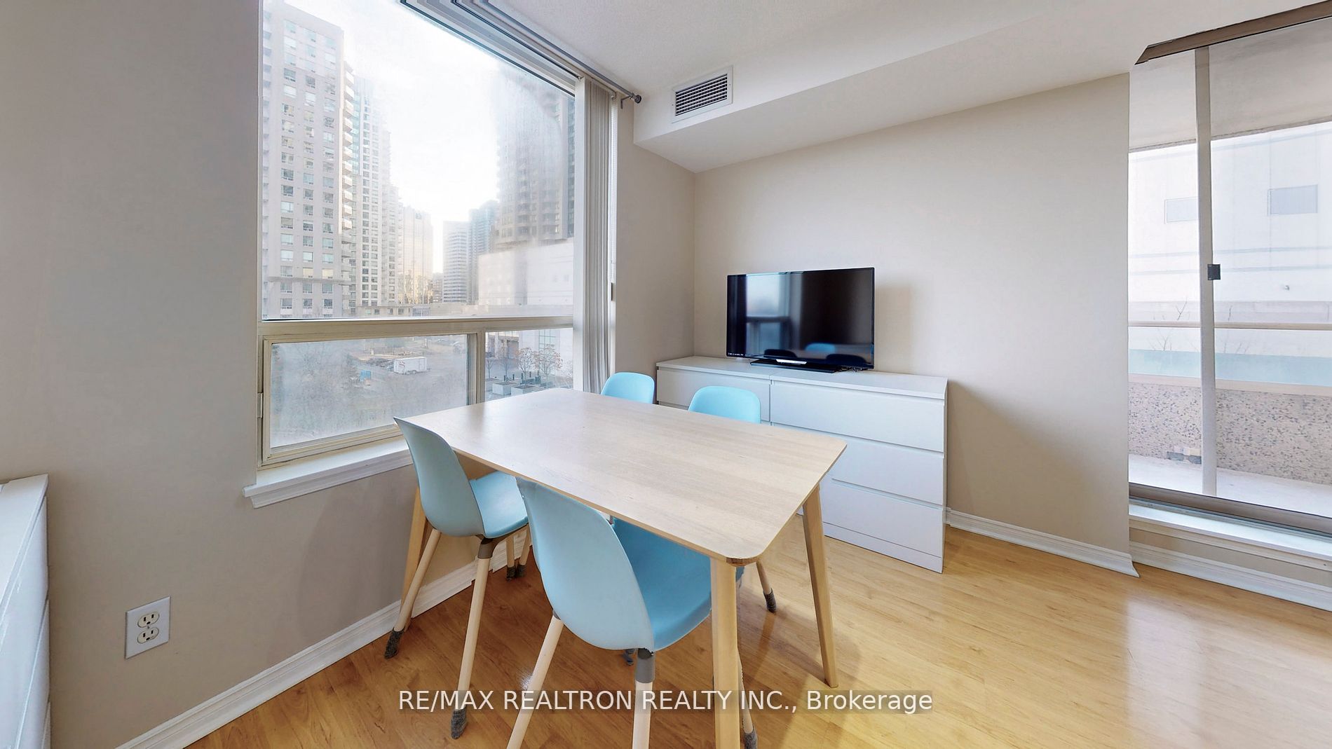 35 Empress Avenue, #507