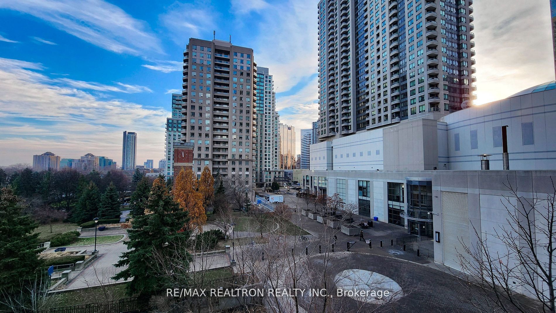 35 Empress Avenue, #507