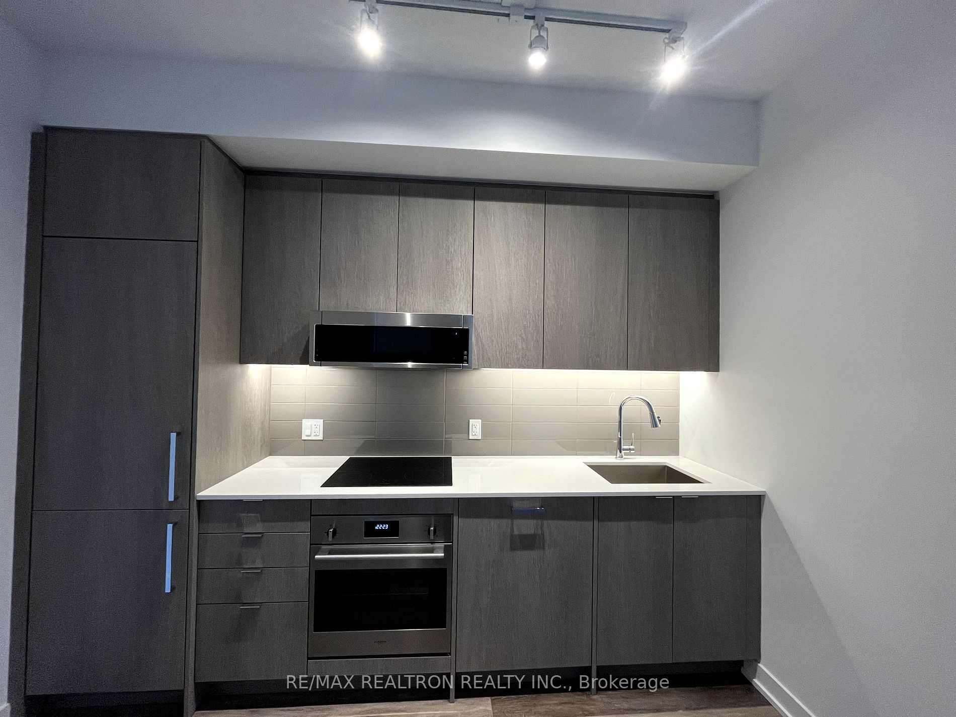 250 Lawrence Avenue W #701