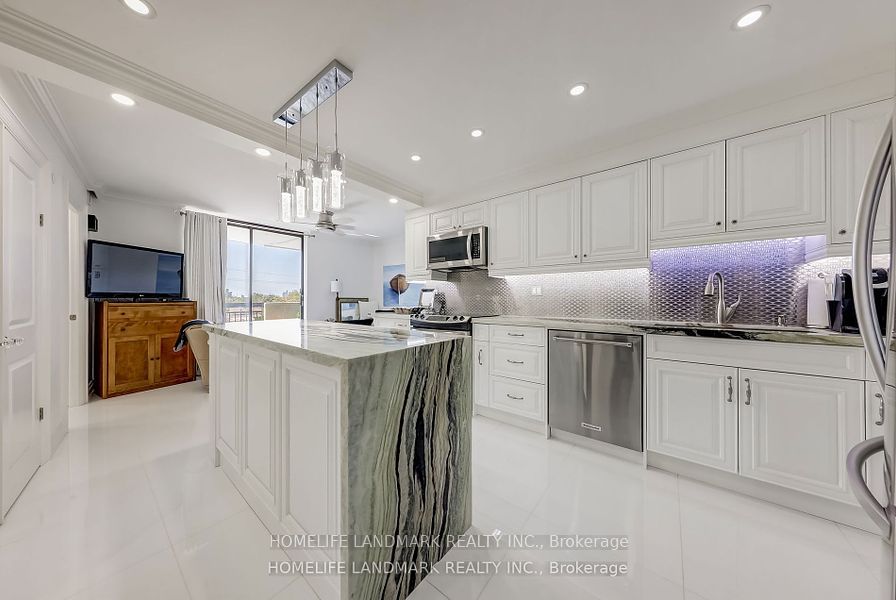1201 Steeles Ave W, #402