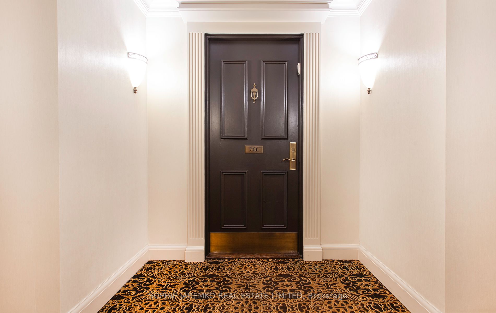 160 Frederick St, #706