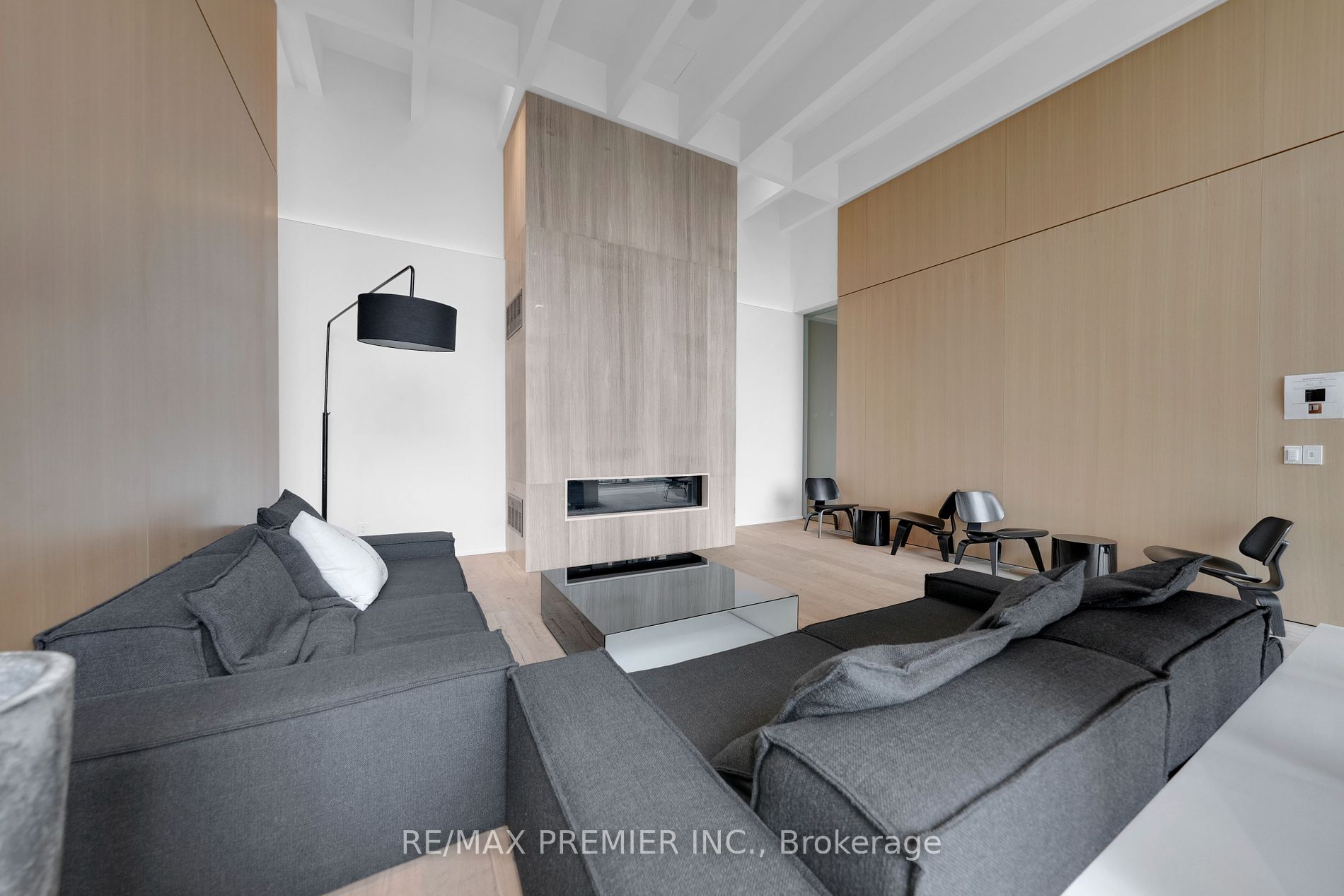 8 Hillsdale Avenue E, #843