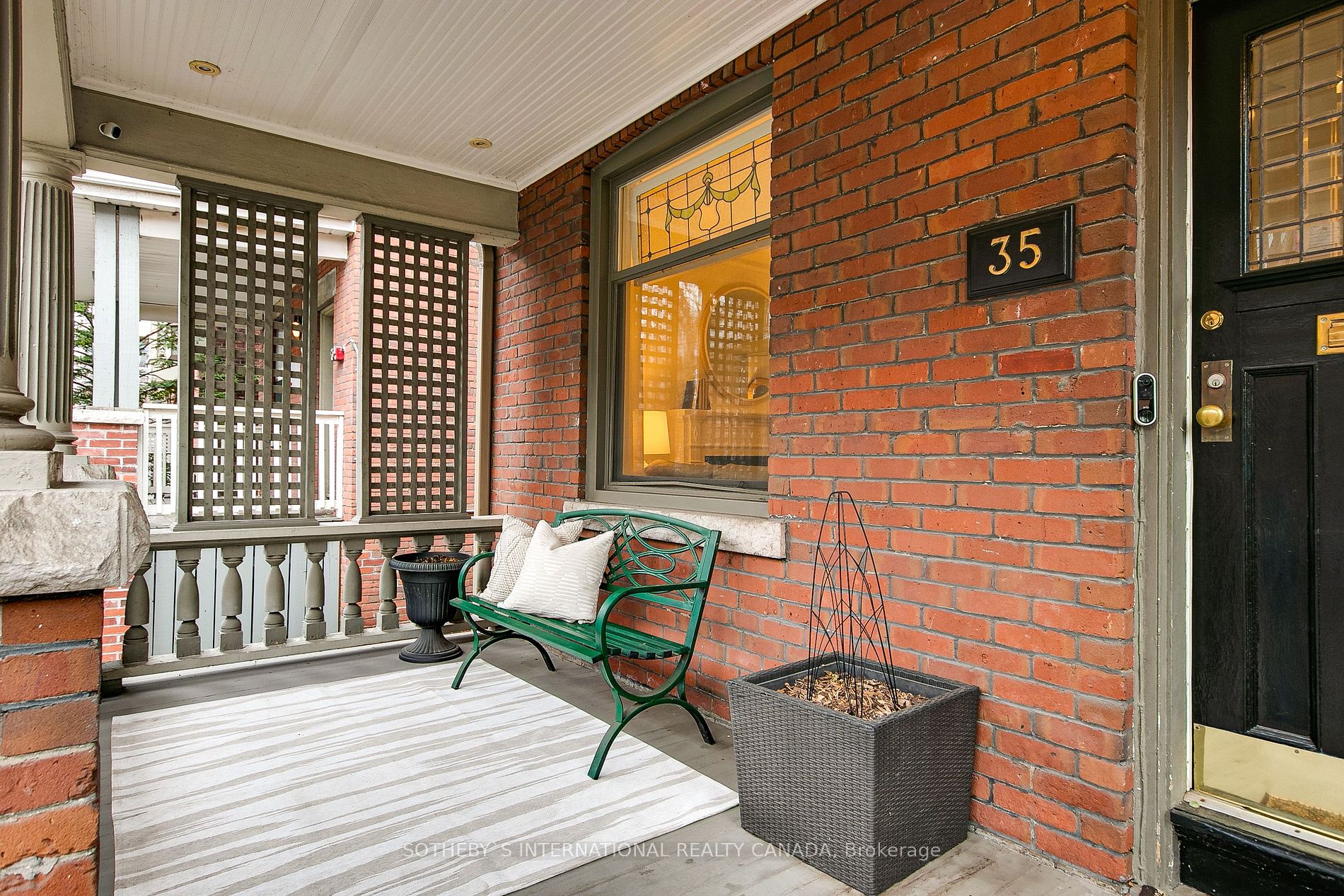 35 Aberdeen Ave