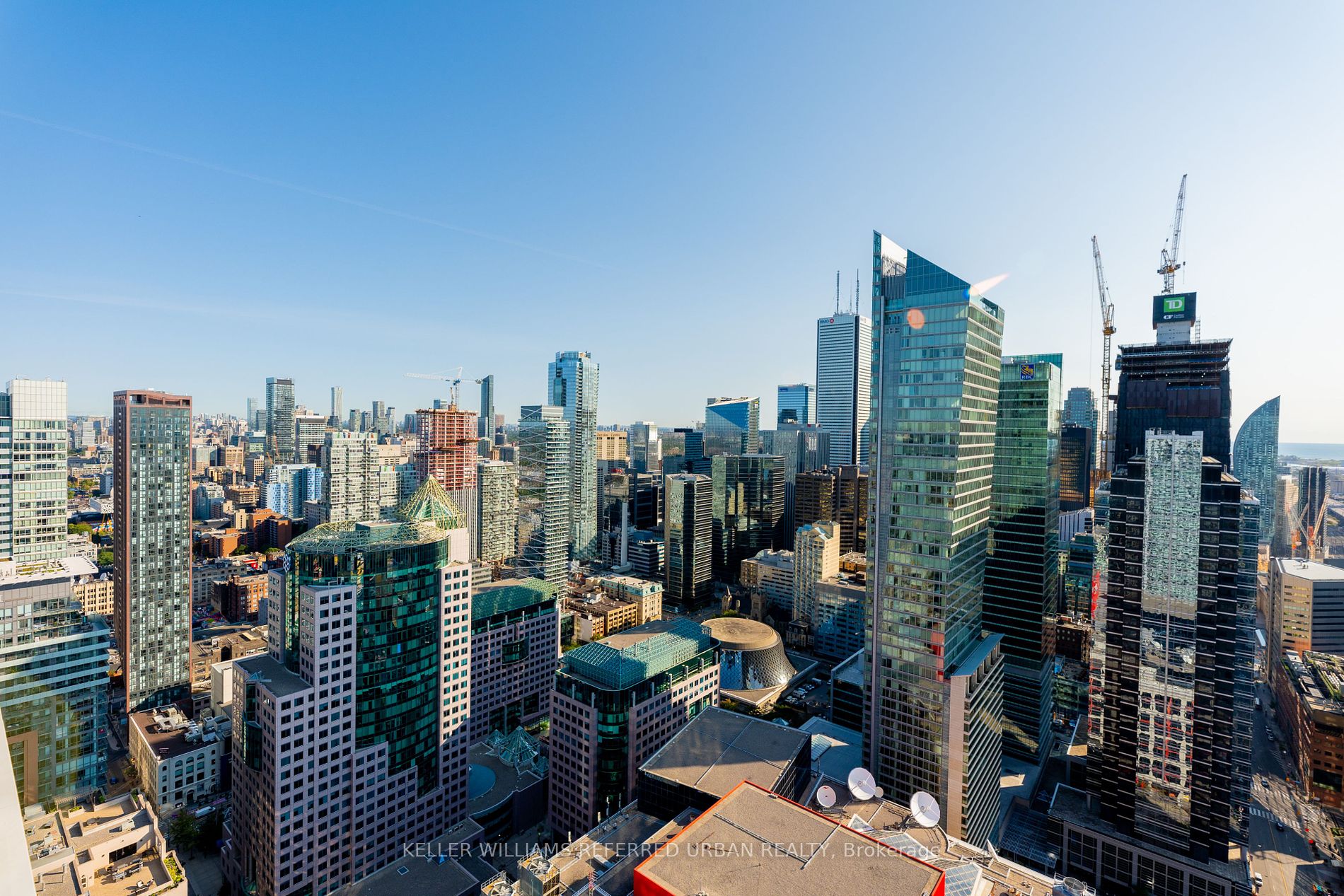 300 Front St W, #4902