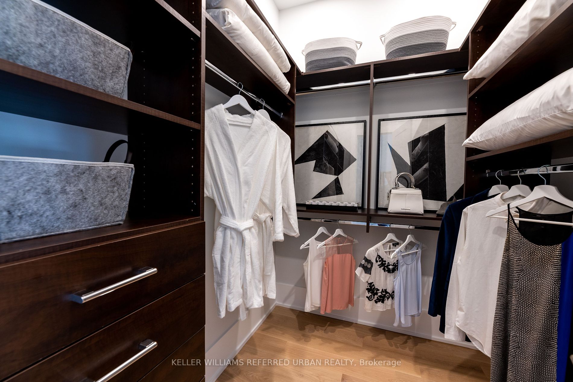 300 Front St W, #4902