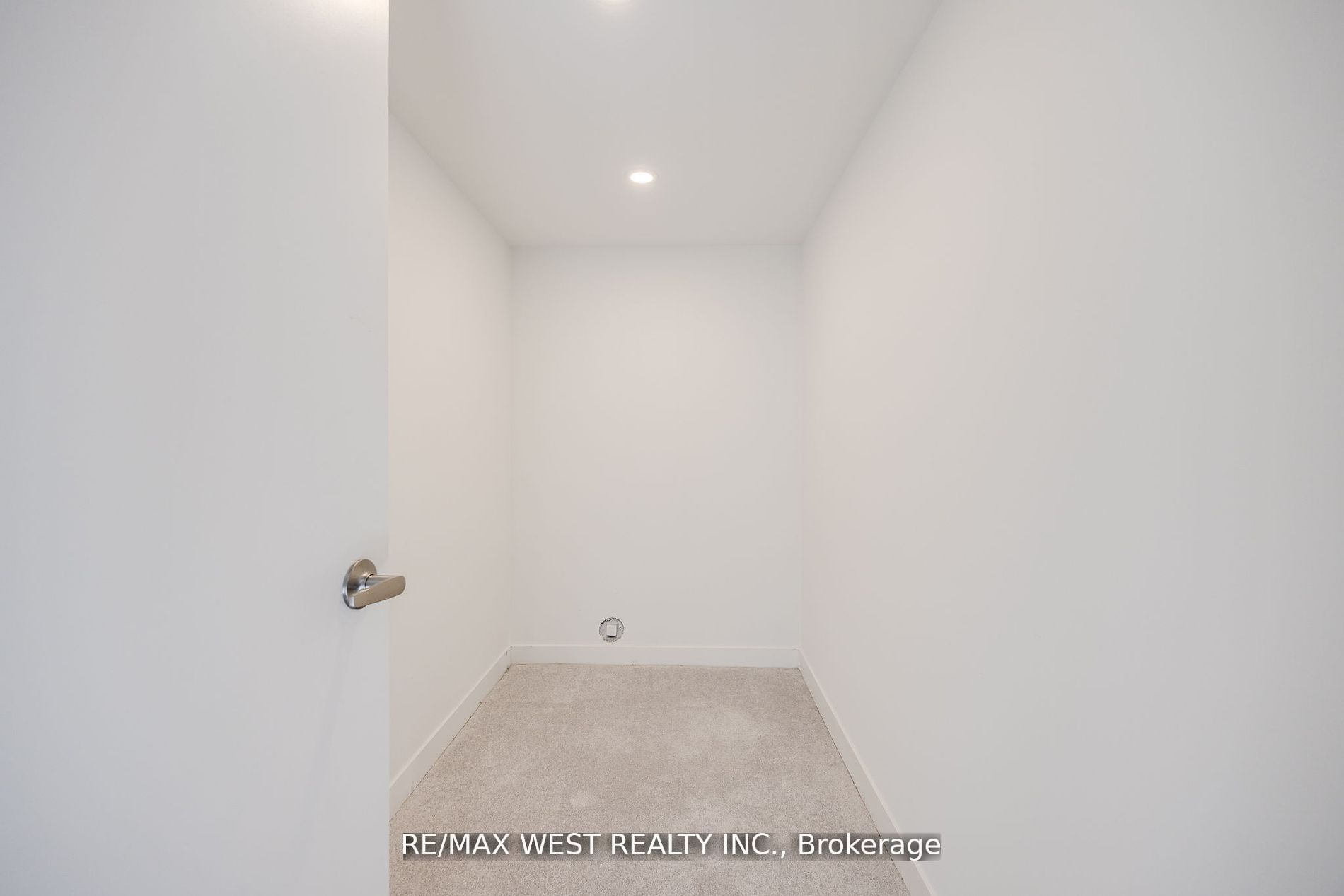 122 Green Gardens Boulevard
