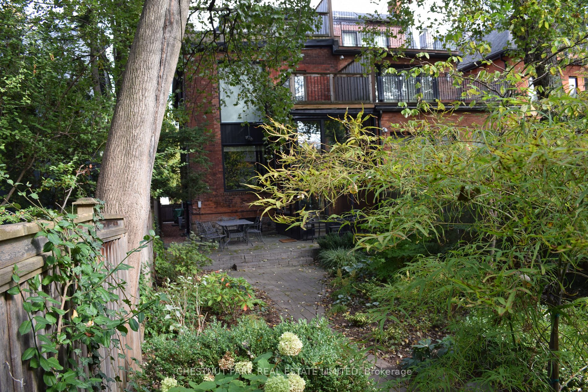 64 Admiral Road
