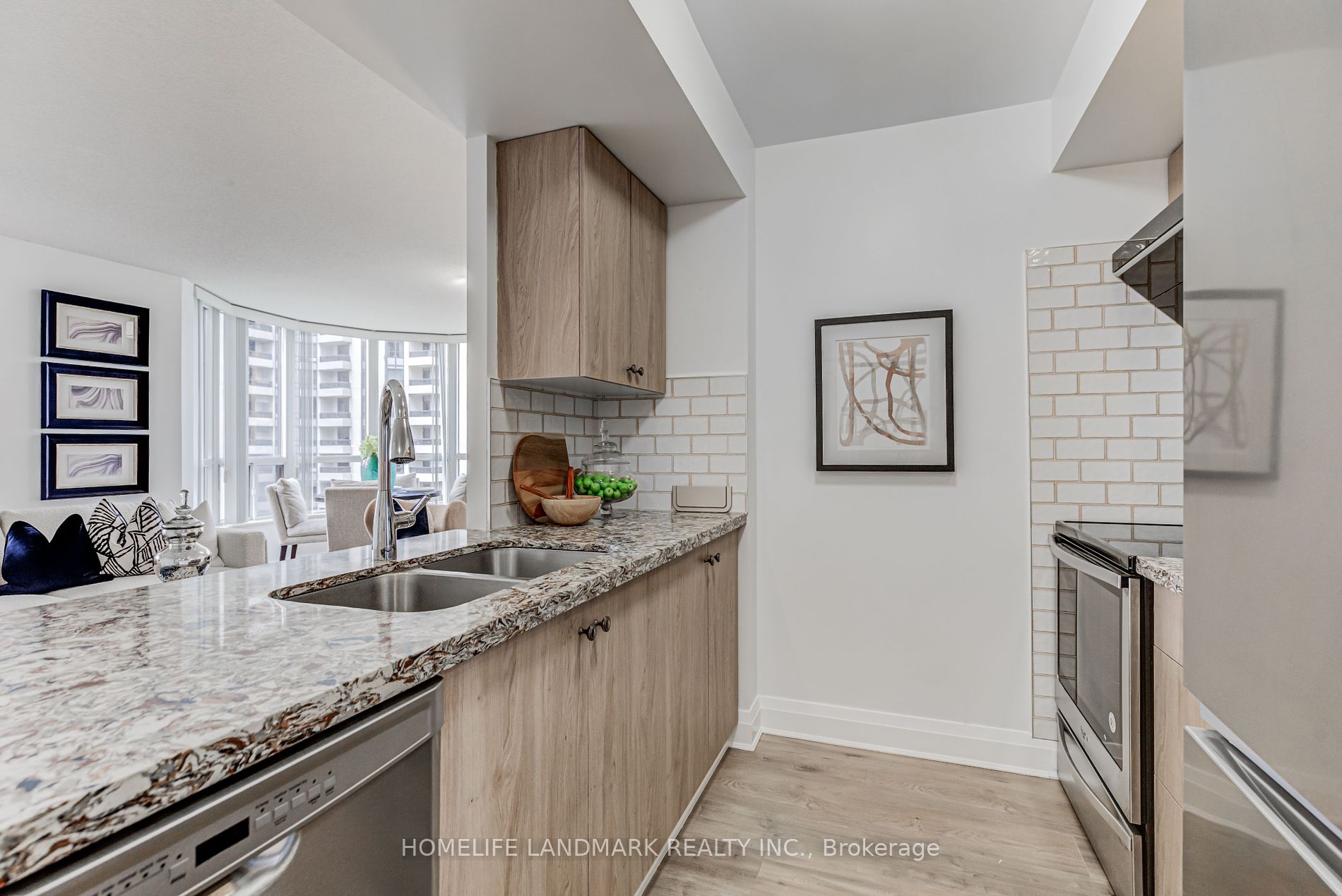 10 Northtown Way N, #1411