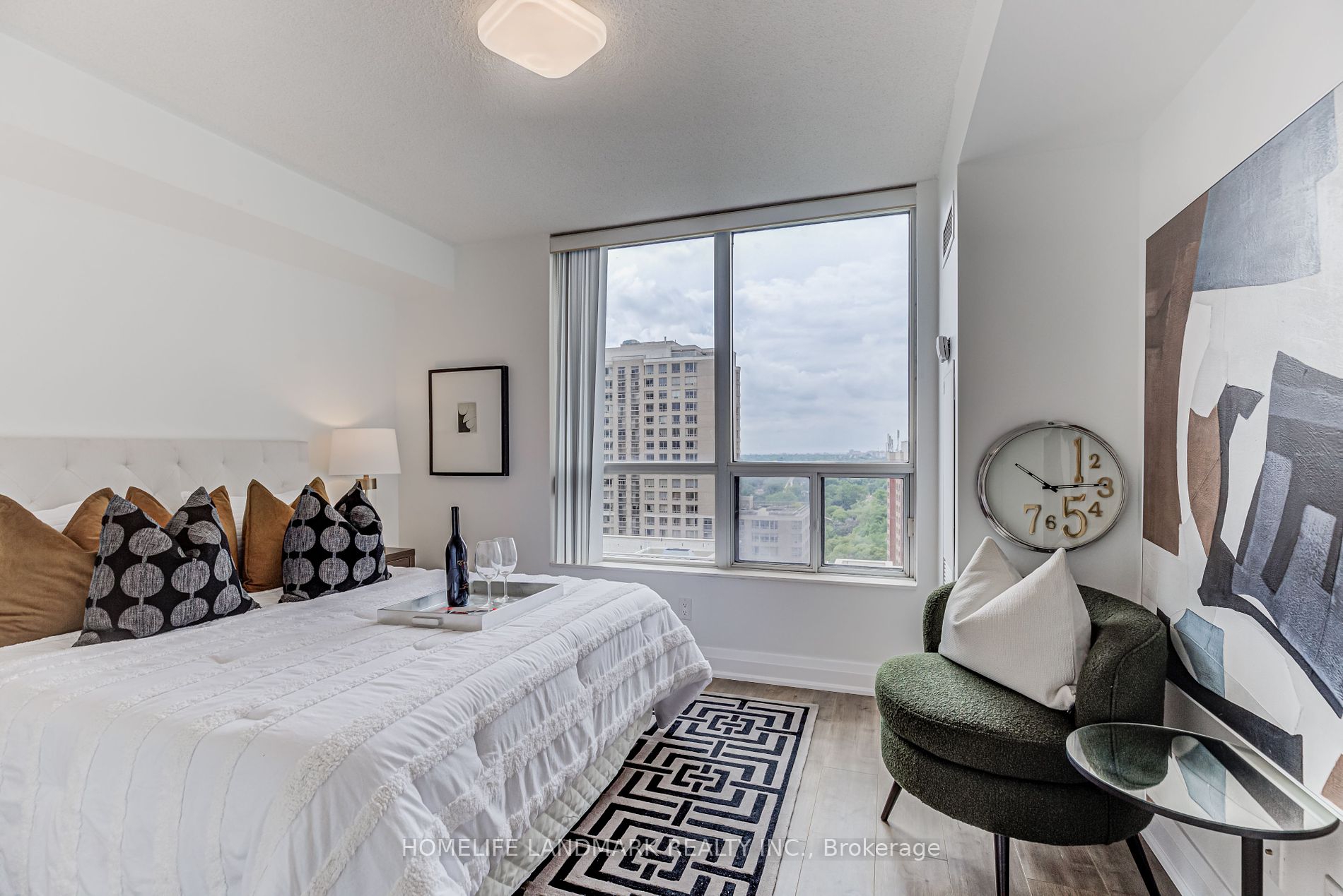 10 Northtown Way N, #1411