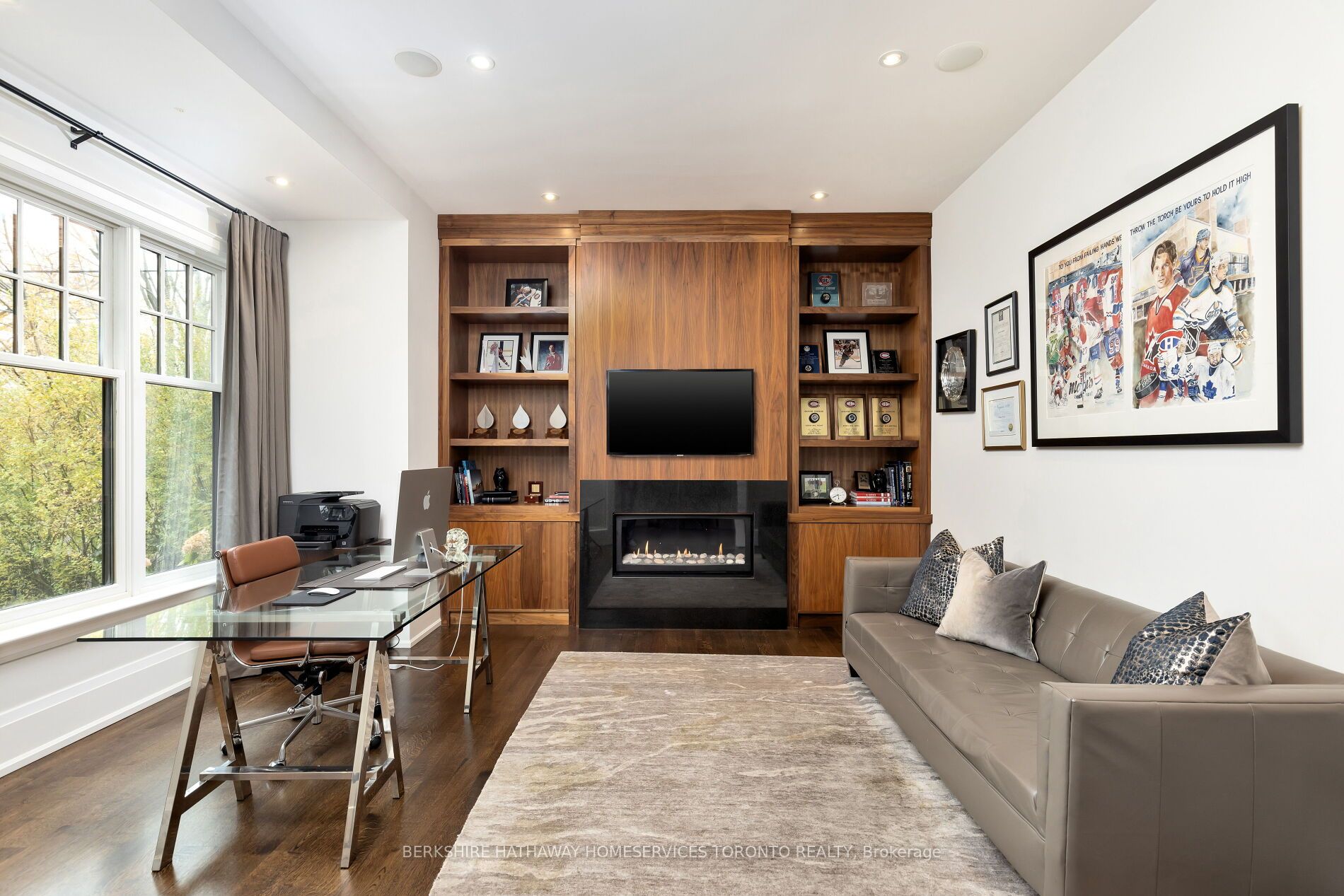 244 Yonge Boulevard
