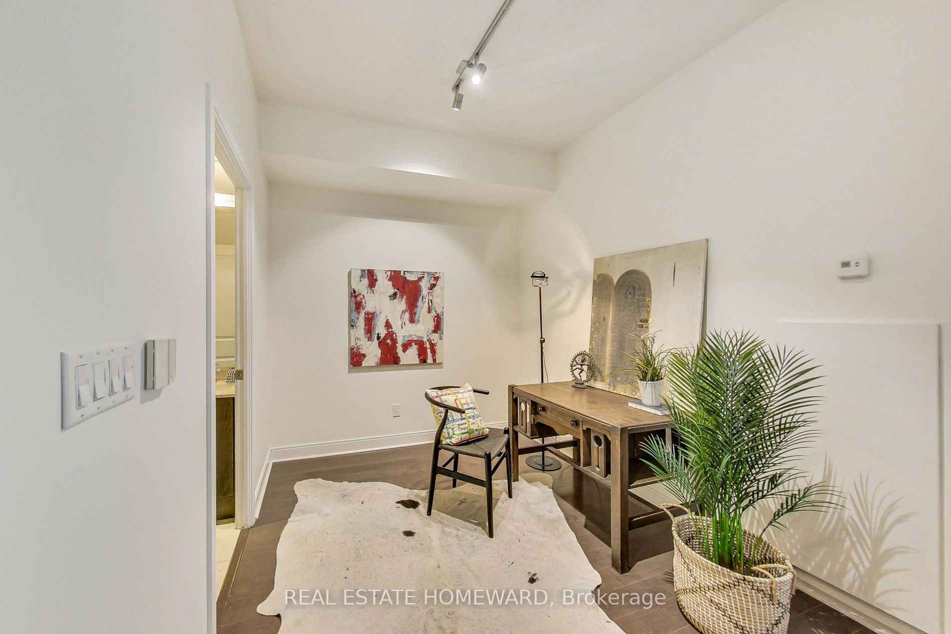 21 Scollard Street #103