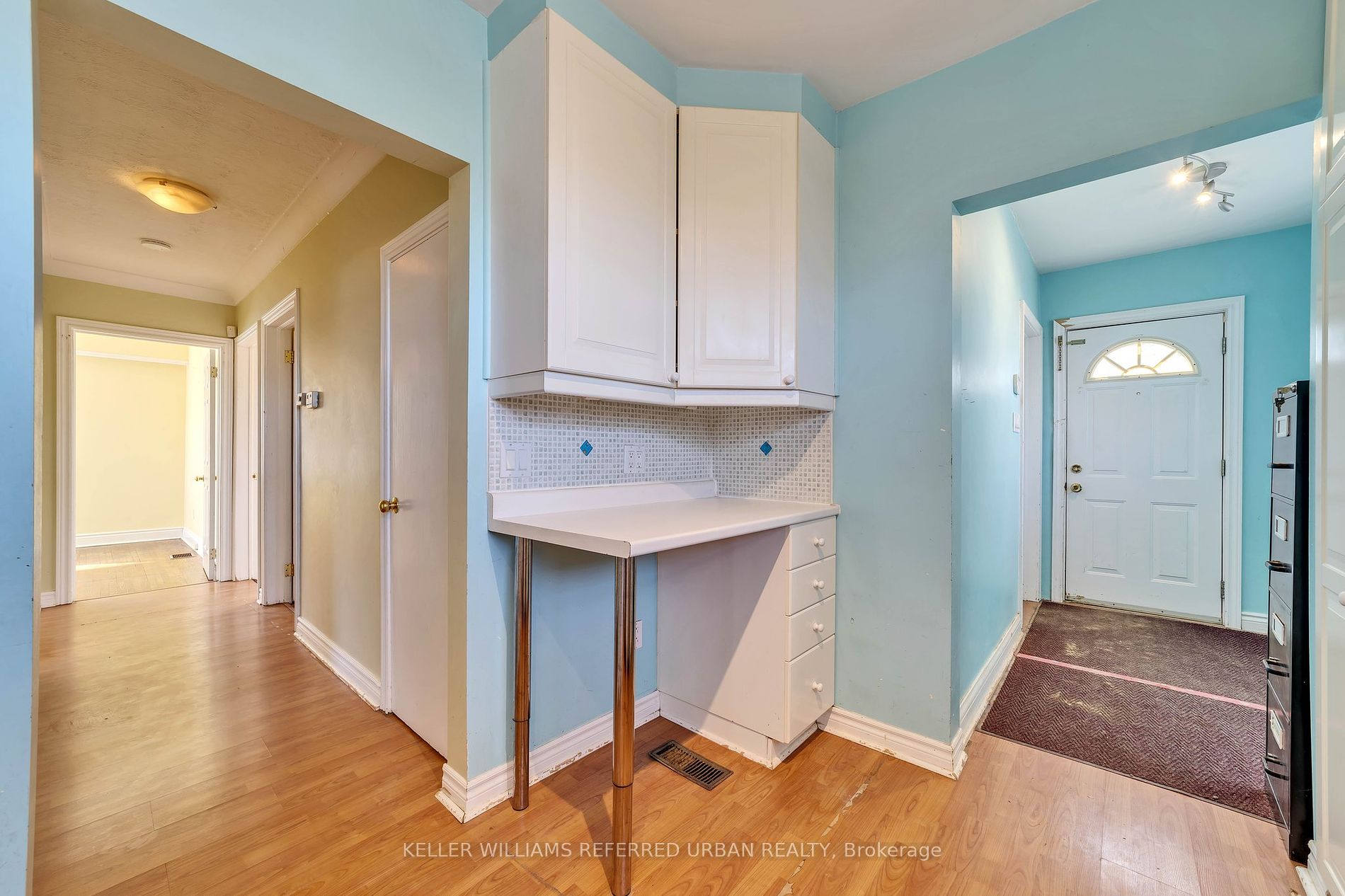 286 Churchill Avenue