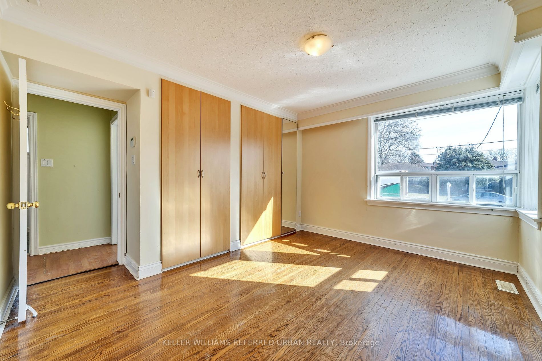 286 Churchill Avenue