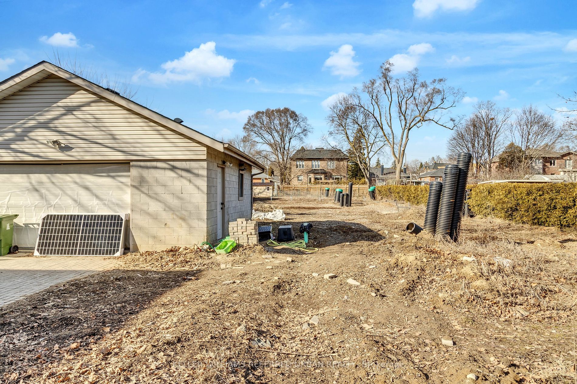 286 Churchill Avenue