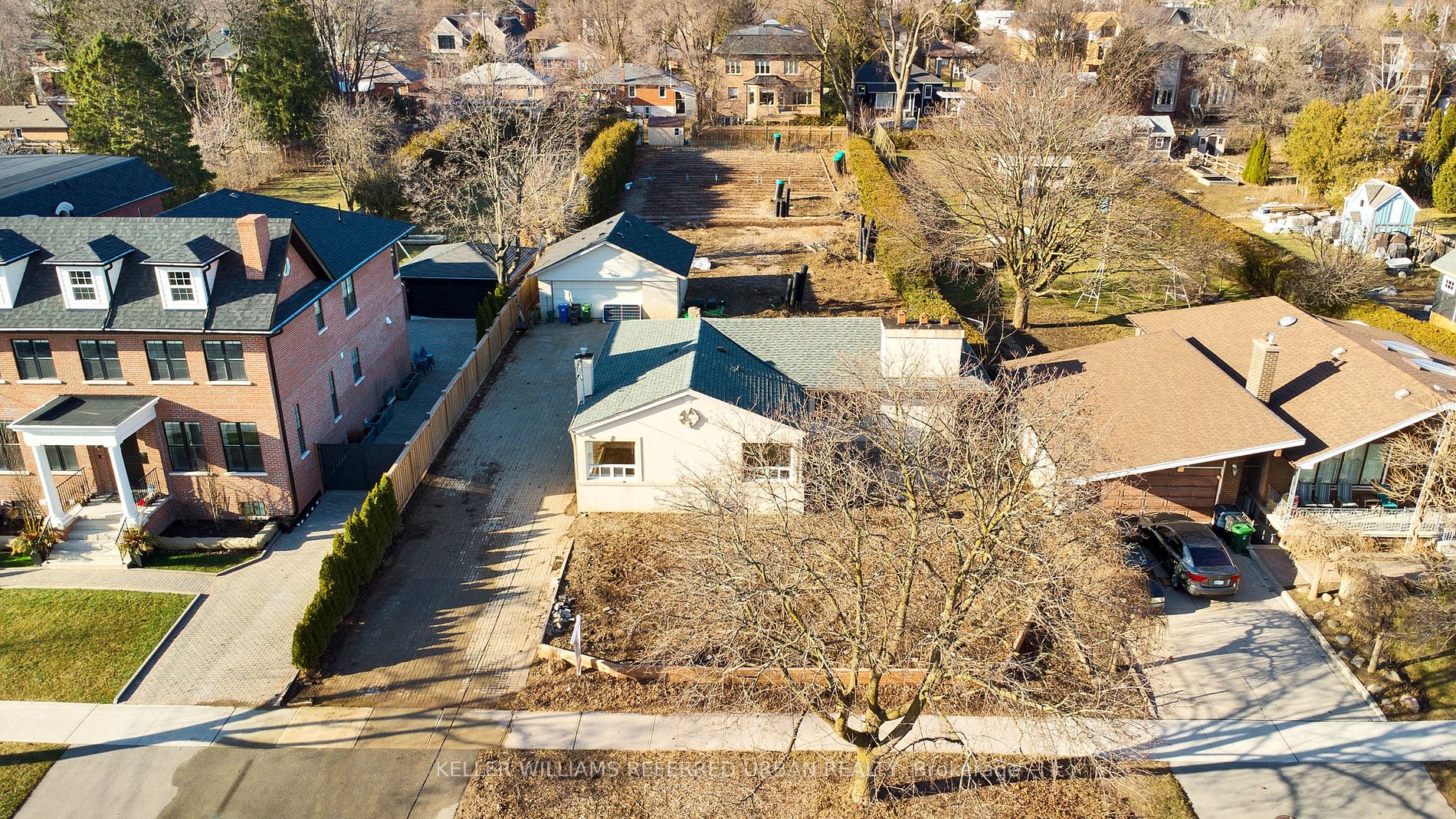 286 Churchill Avenue