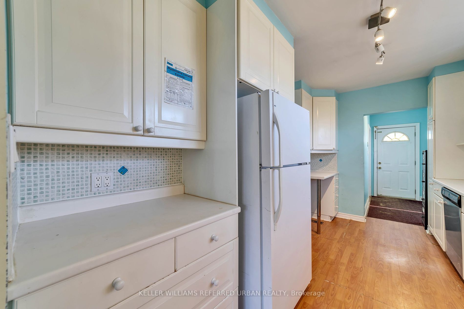 286 Churchill Avenue