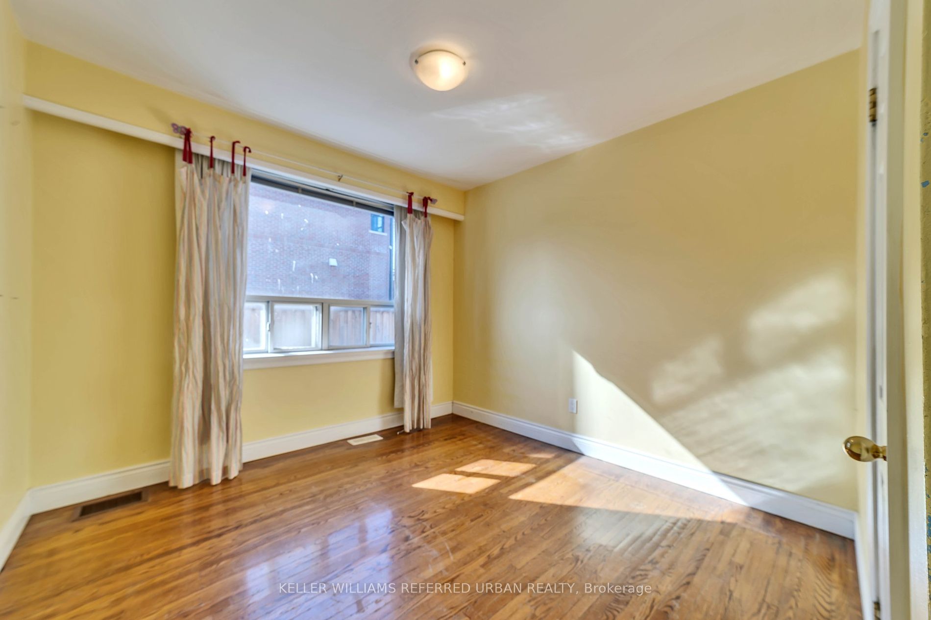 286 Churchill Avenue