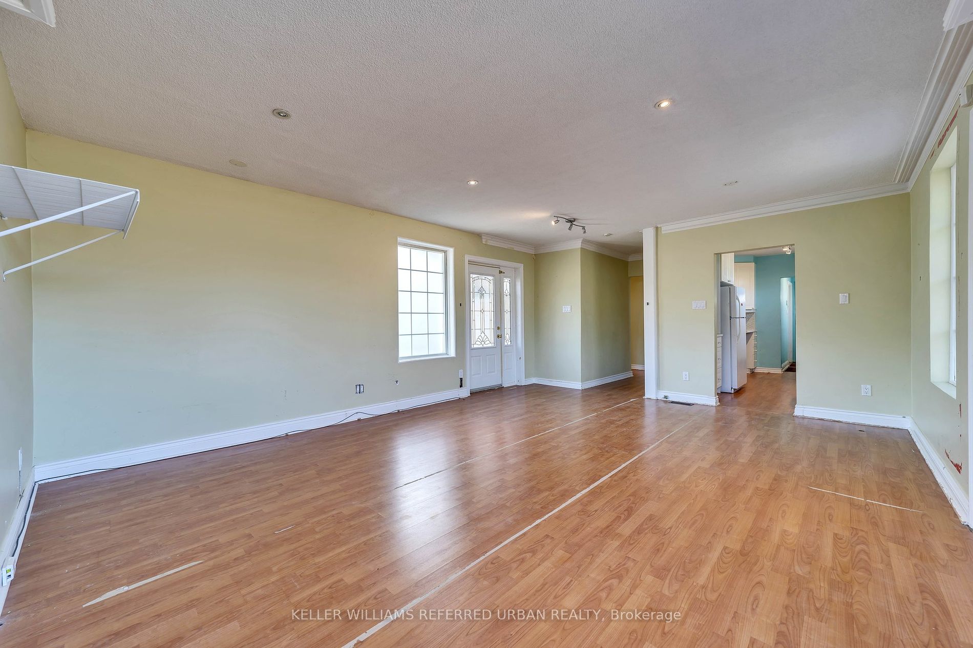 286 Churchill Avenue