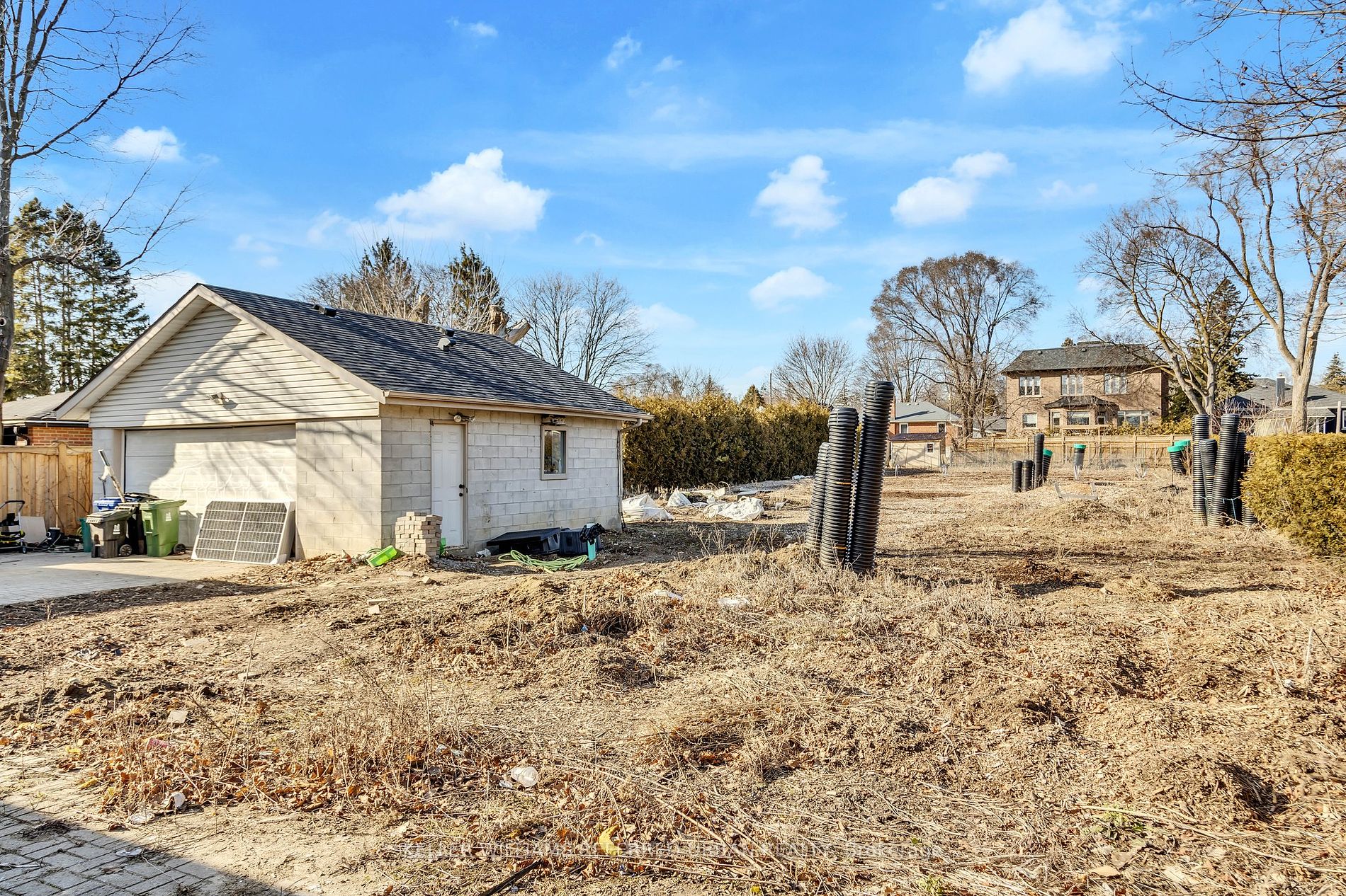 286 Churchill Avenue