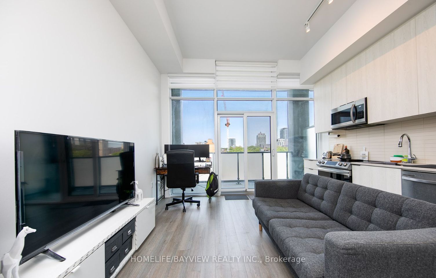 50 Power St, #423