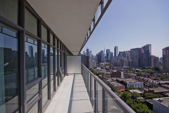 33 Charles Street E, #1609