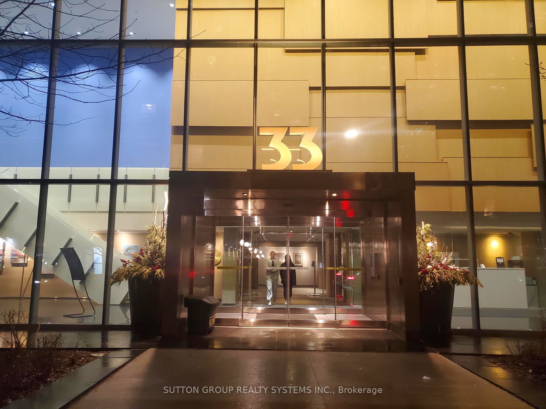 33 Charles Street E, #1609