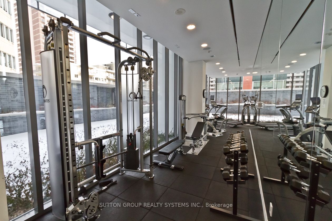 33 Charles Street E, #1609