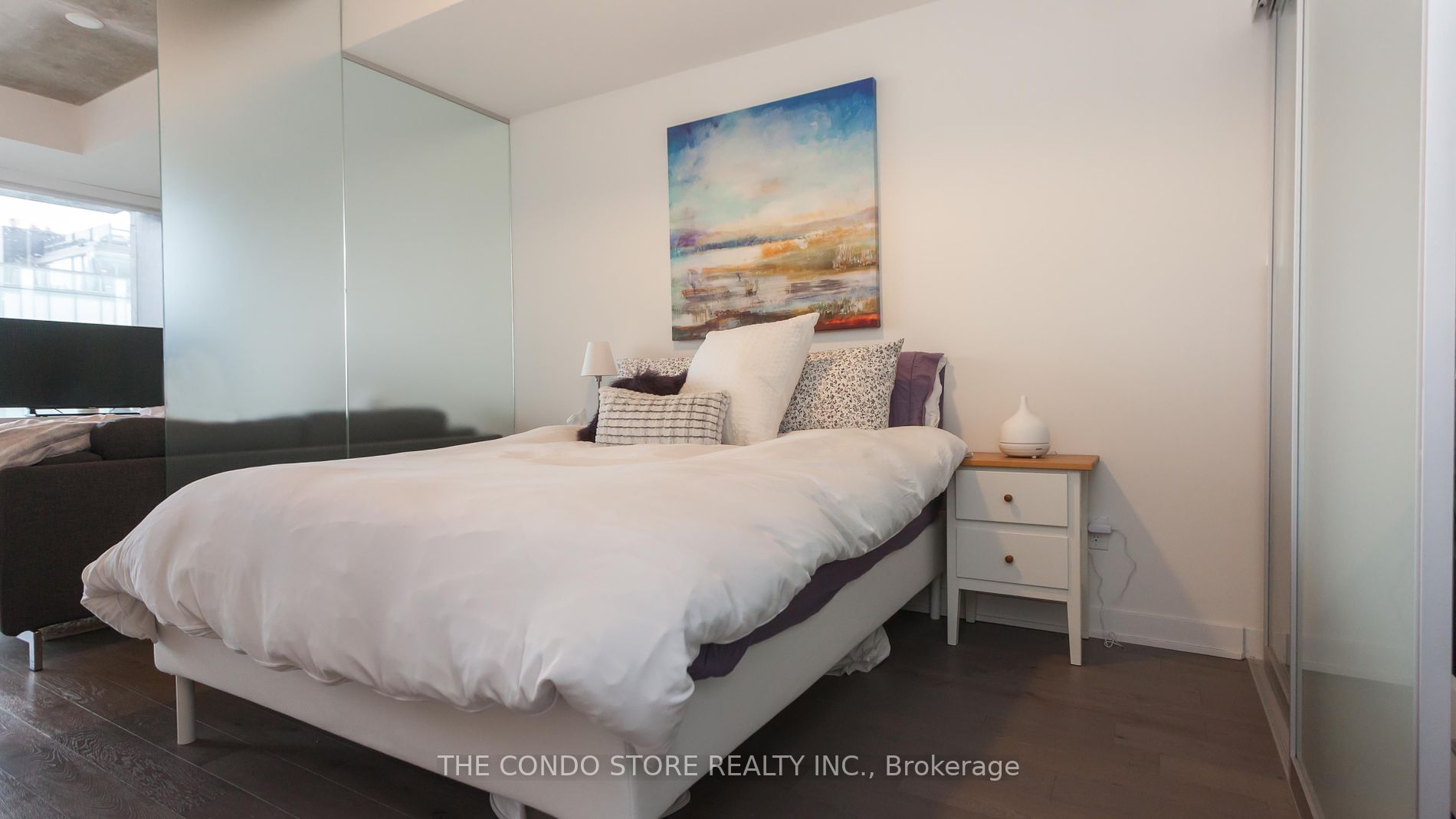 629 King St W, #1207