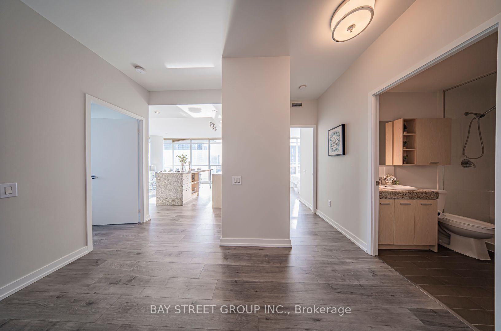 29 Singer Court #1802