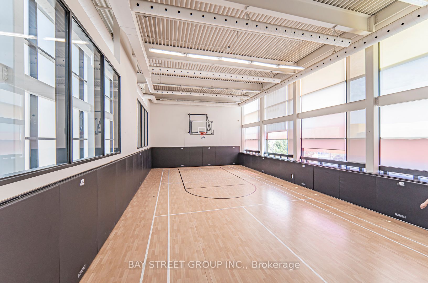 29 Singer Court #1802