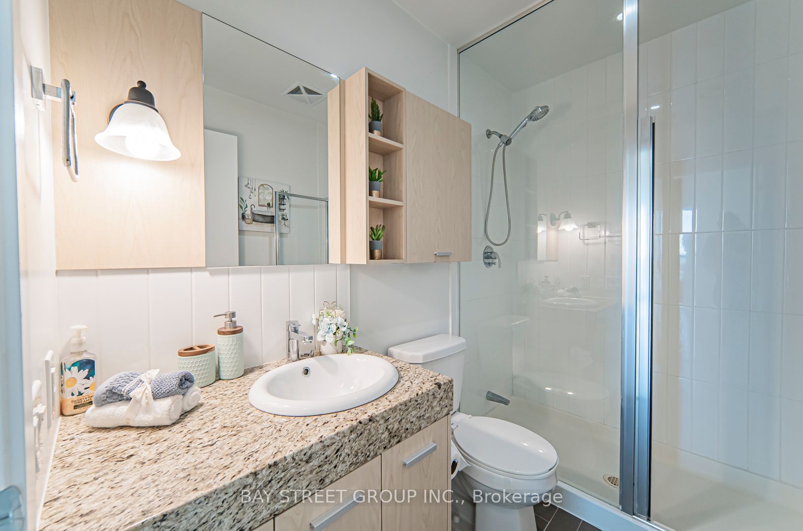29 Singer Court #1802