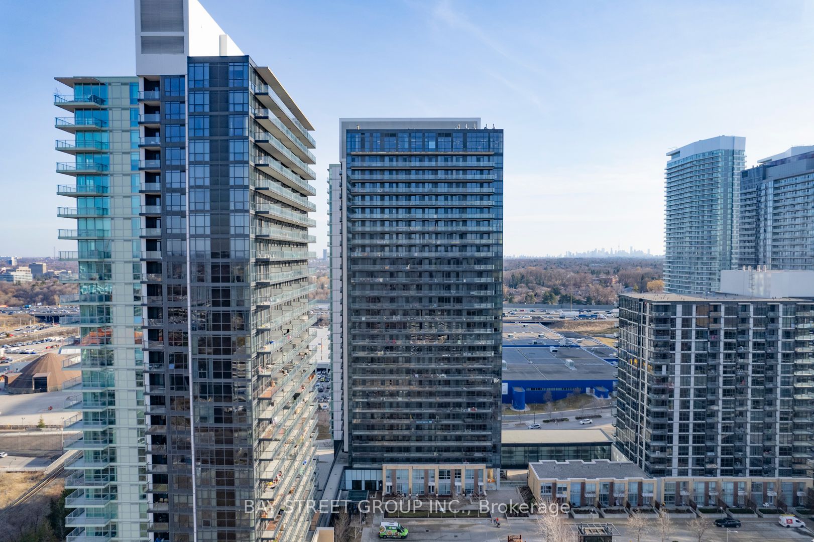 29 Singer Court #1802