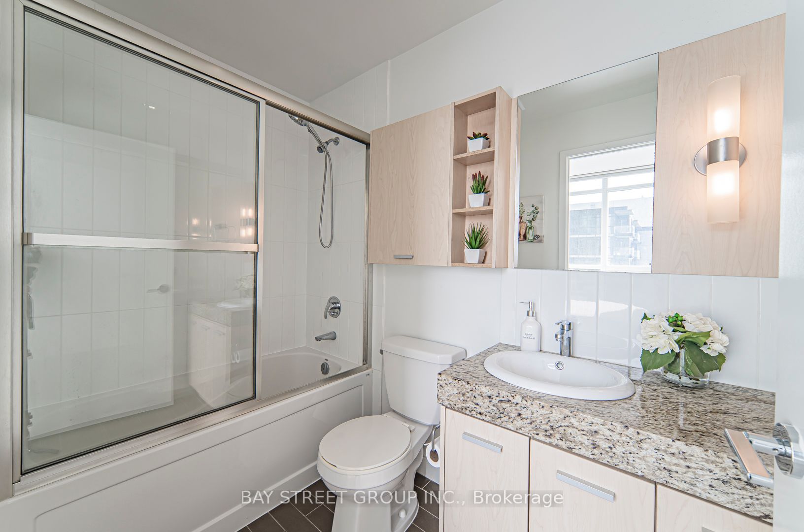29 Singer Court #1802