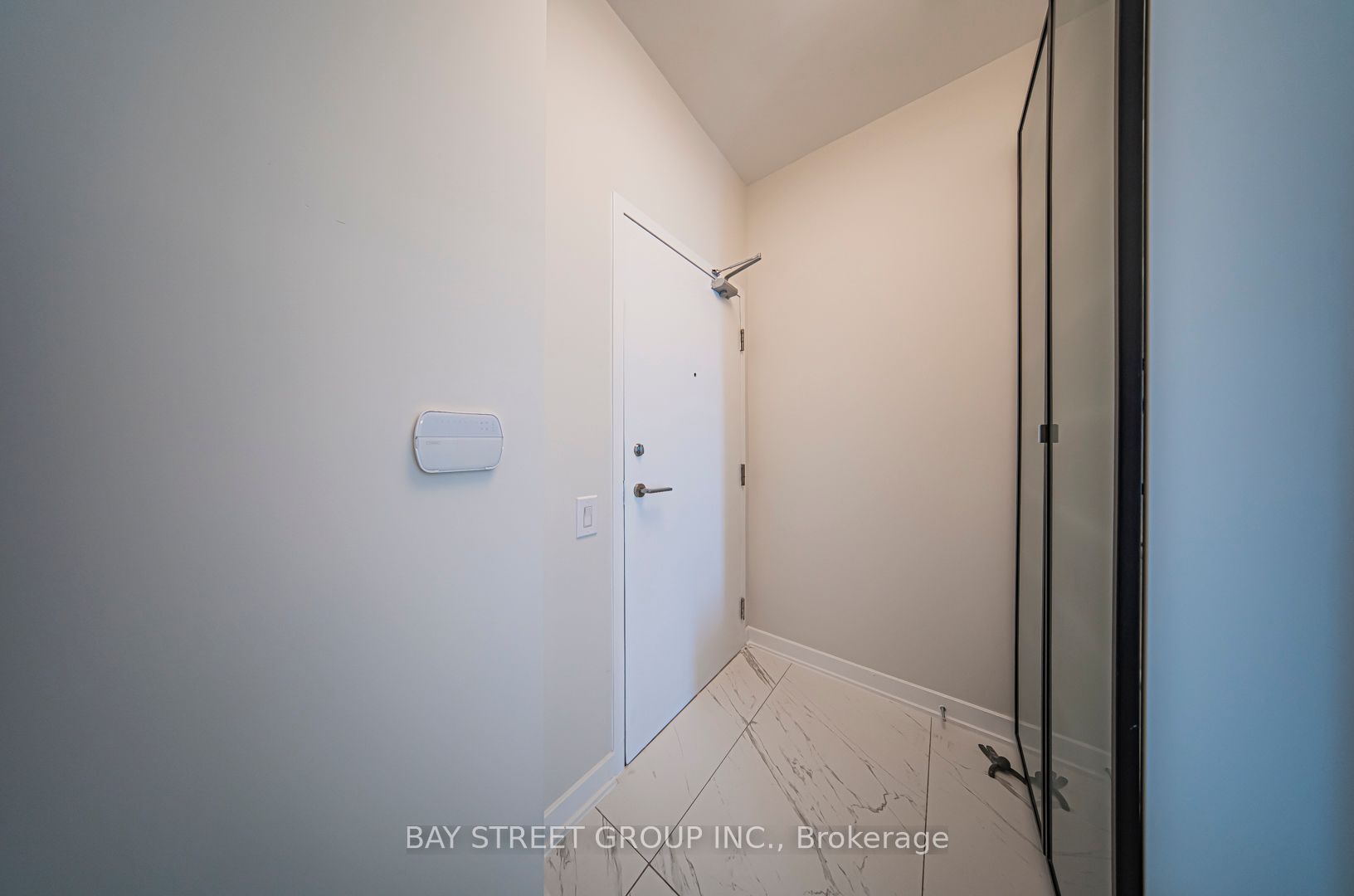 29 Singer Court #1802