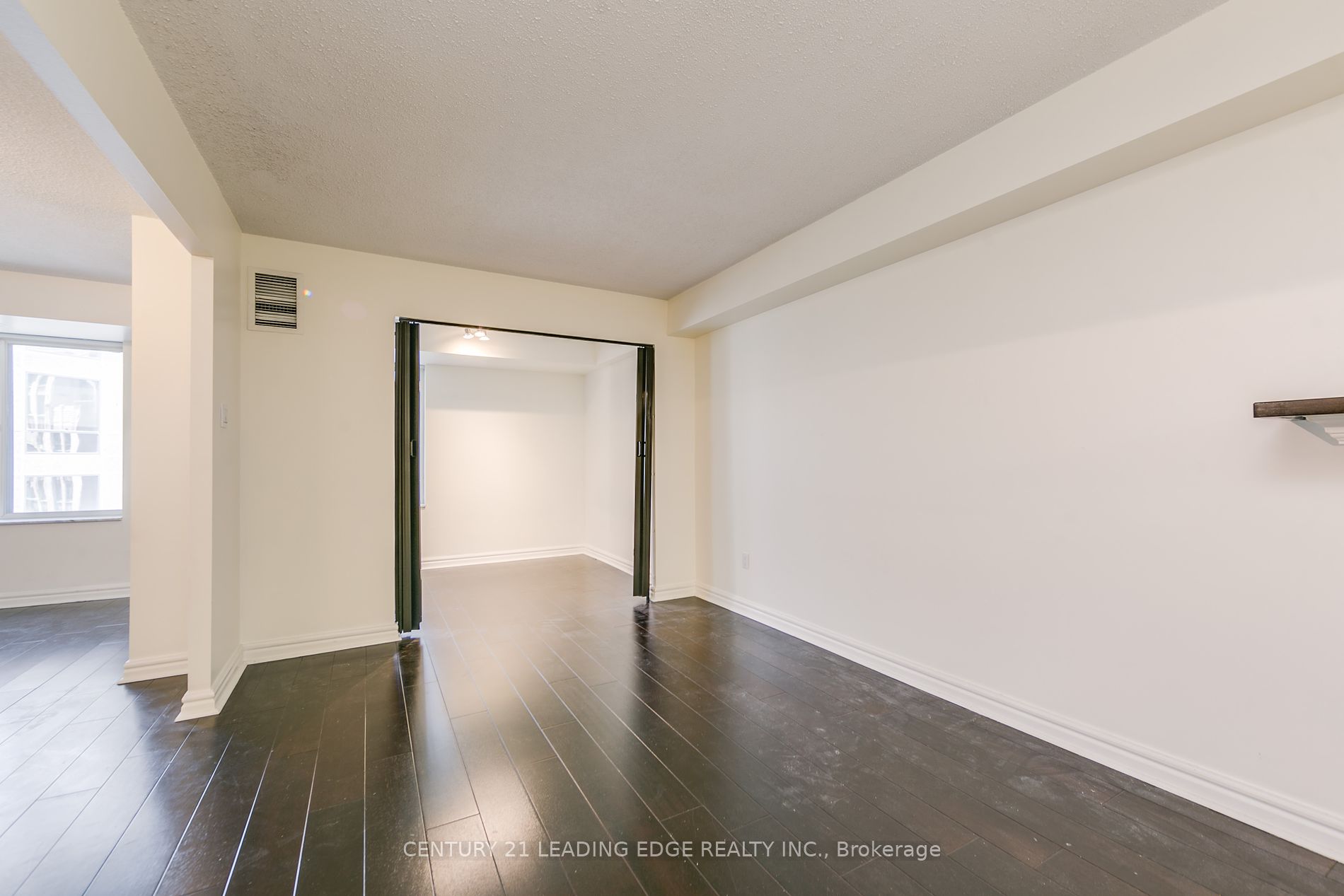33 University Ave, #1508