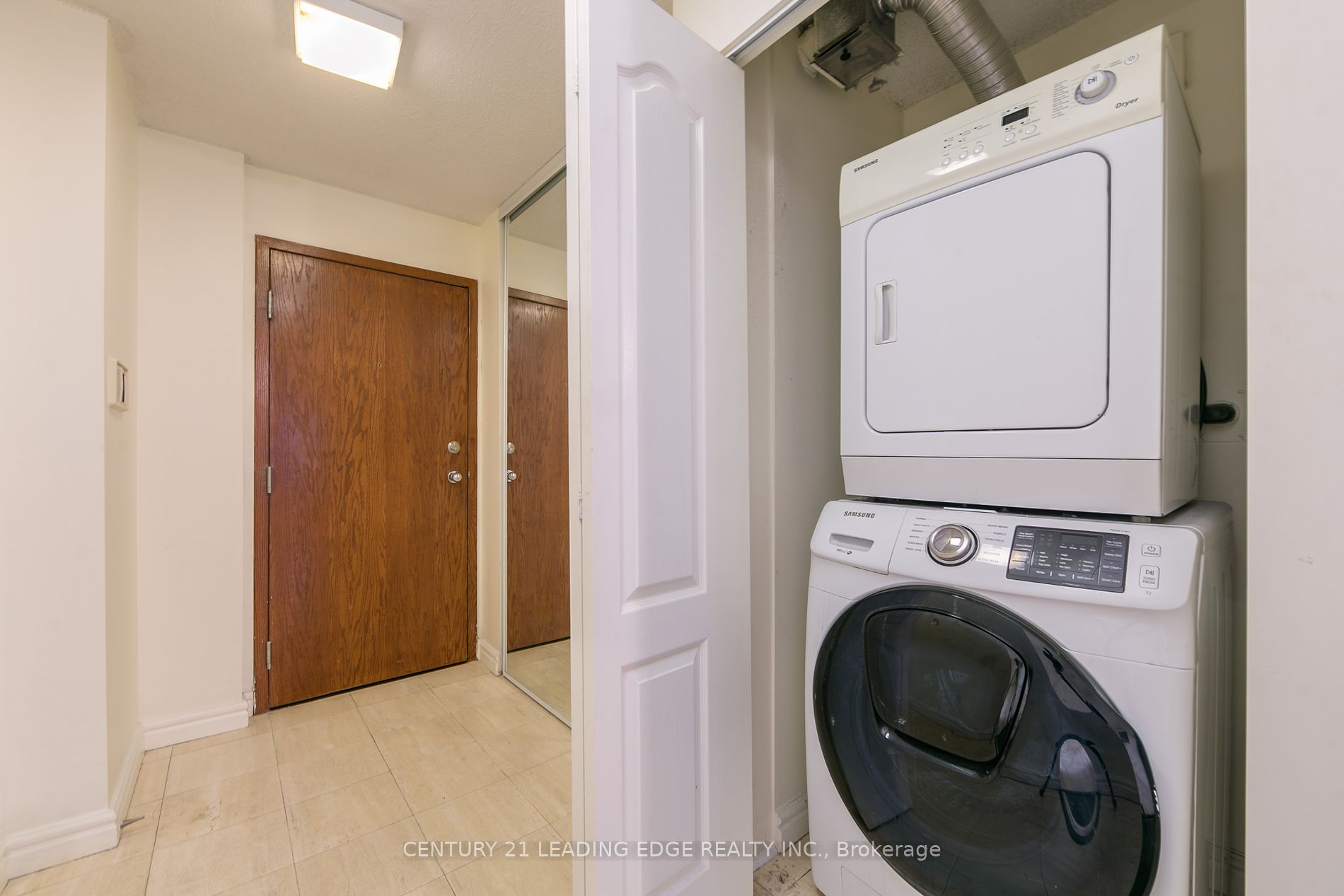 33 University Ave, #1508