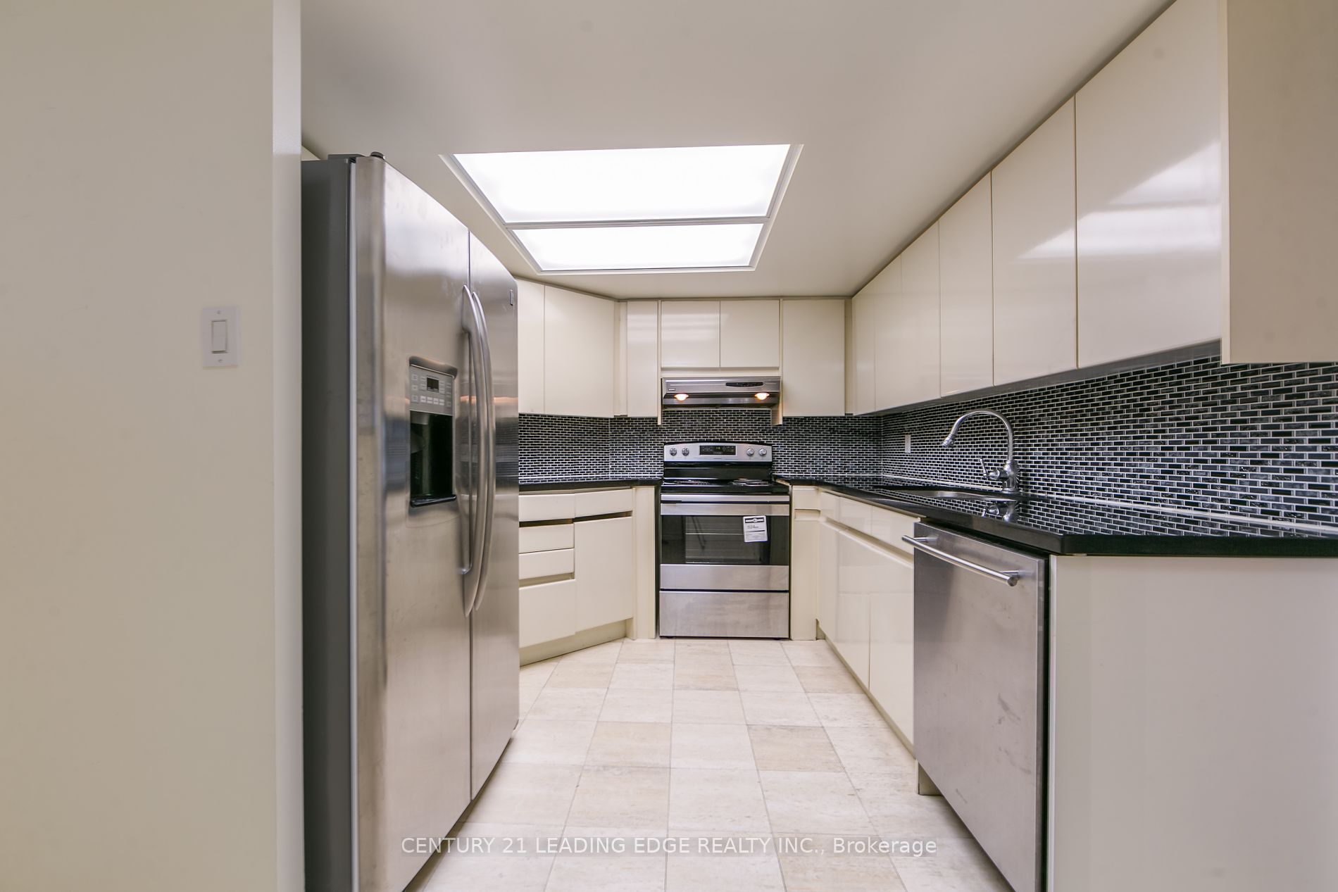 33 University Ave, #1508