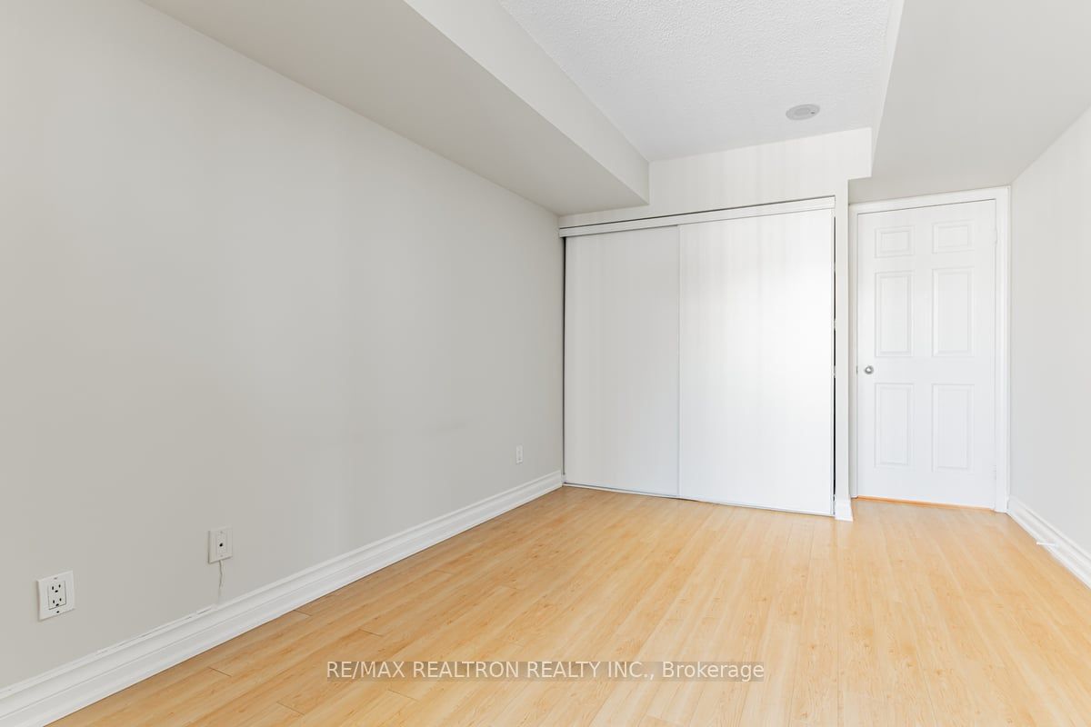 30 Harrison Garden Boulevard, #2509