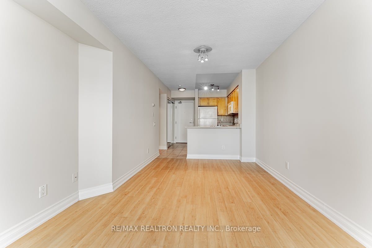 30 Harrison Garden Boulevard, #2509