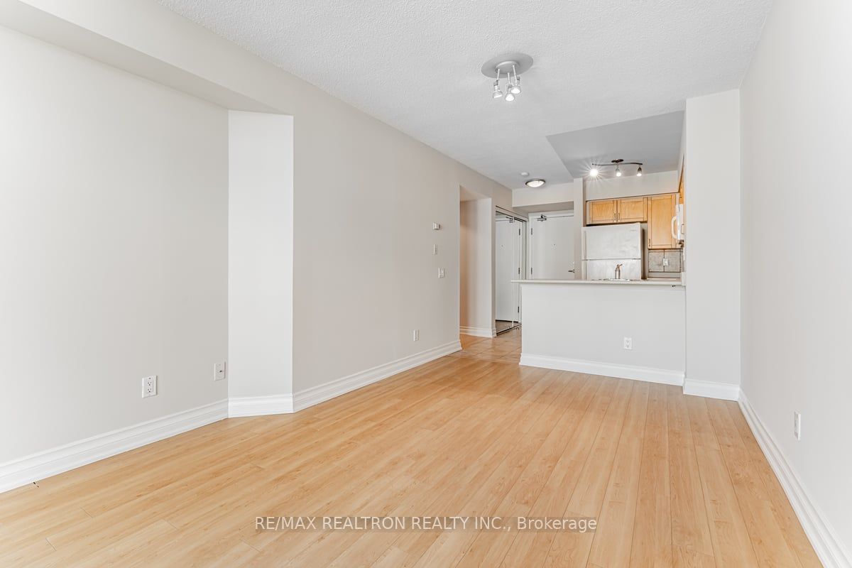 30 Harrison Garden Boulevard, #2509