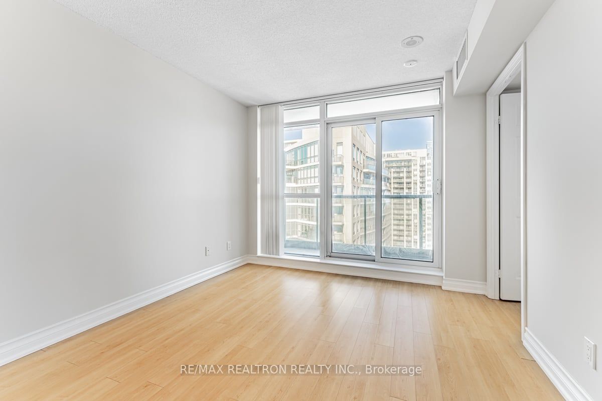 30 Harrison Garden Boulevard, #2509