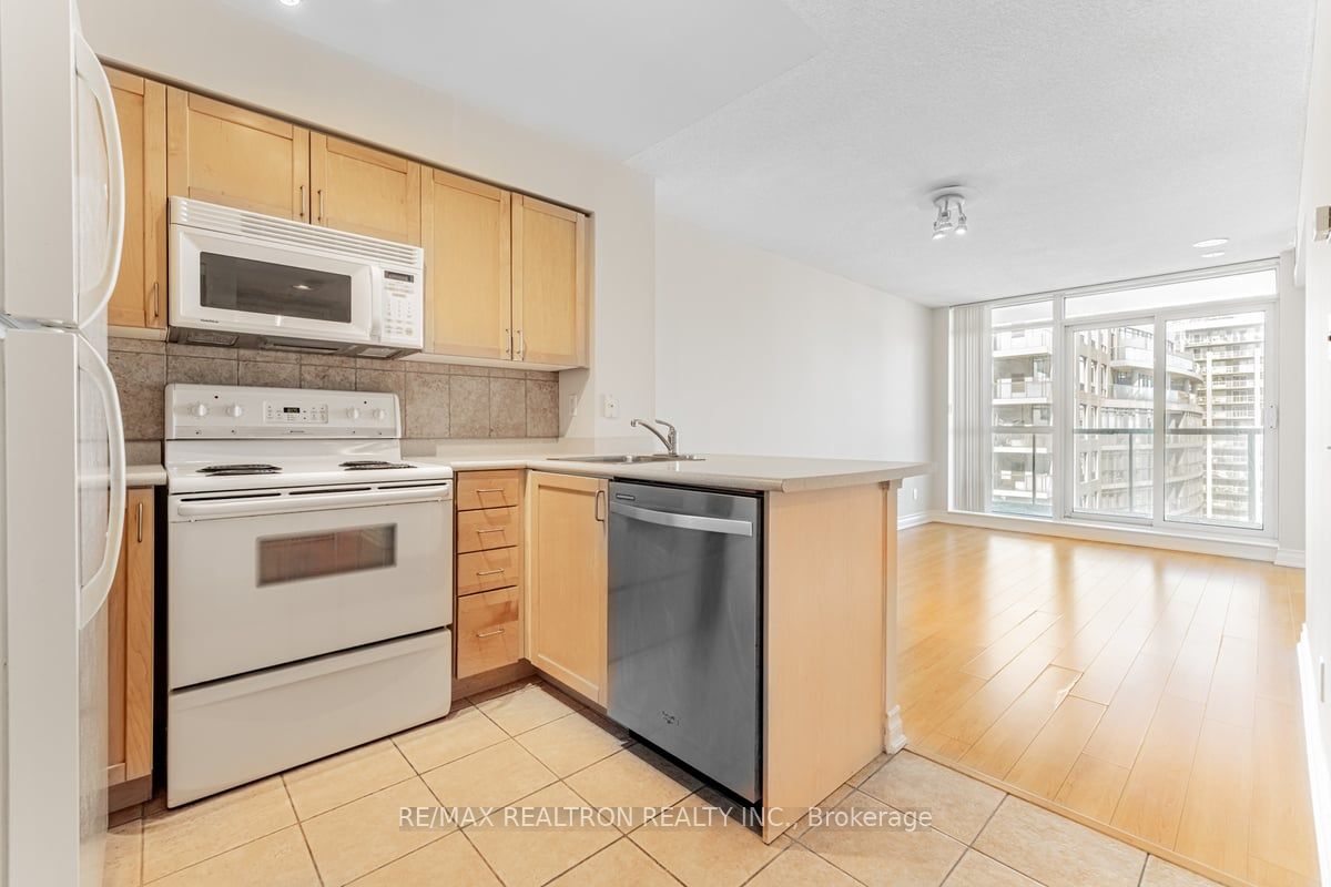 30 Harrison Garden Boulevard, #2509