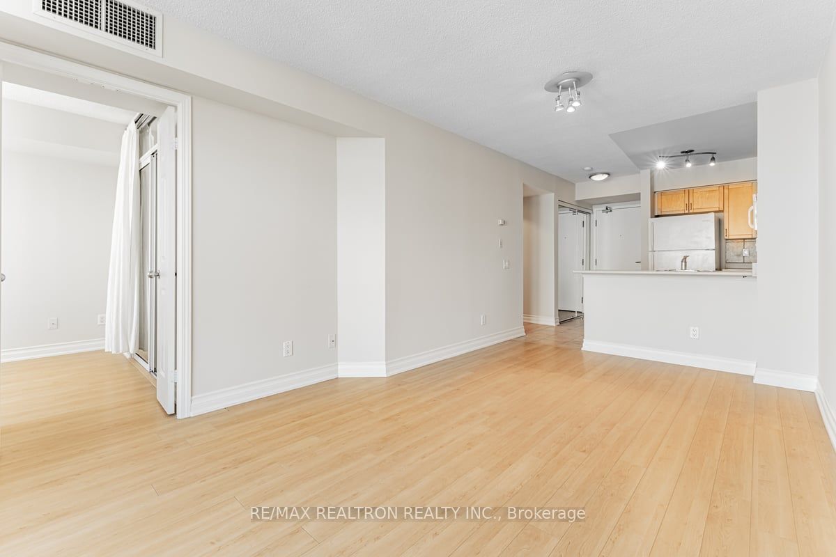 30 Harrison Garden Boulevard, #2509