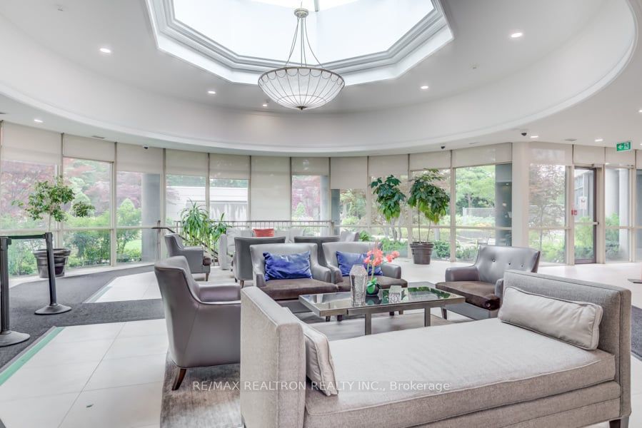 30 Harrison Garden Boulevard, #2509