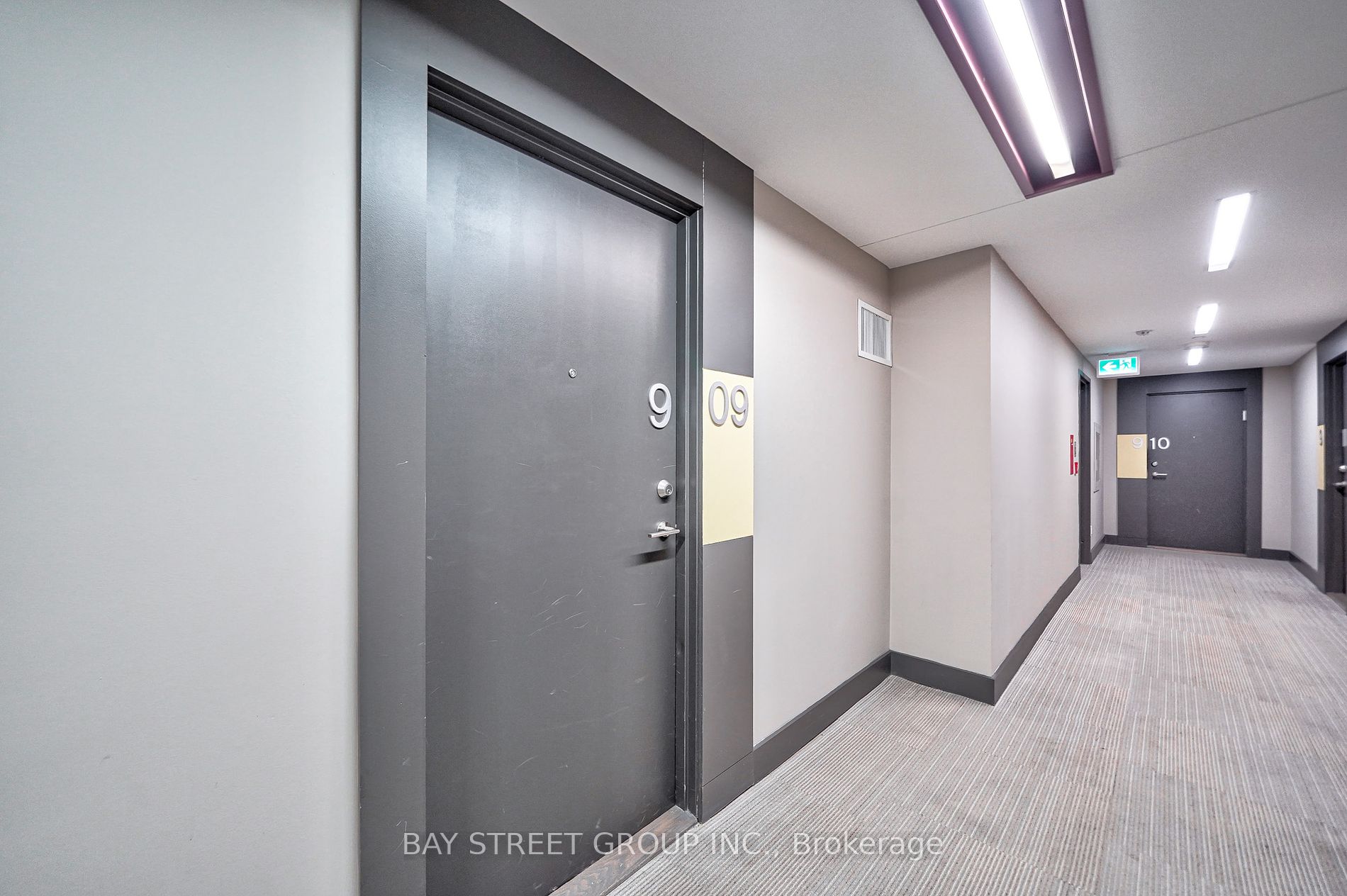 68 Merton Street, #909