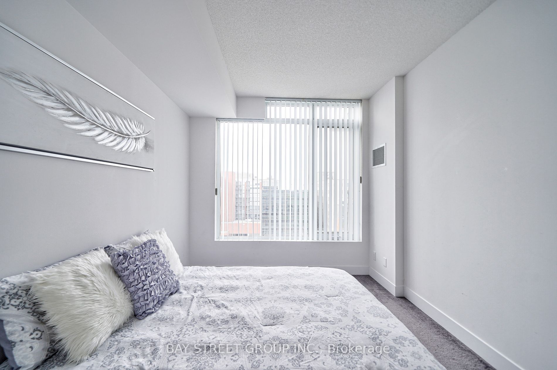 68 Merton Street, #909