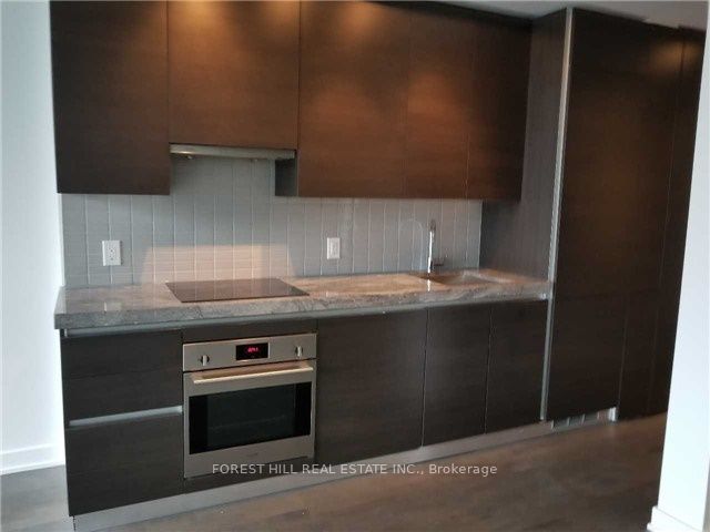 629 King St W, #1110